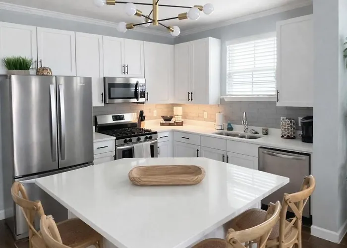 The Retreat-luxurious, Pet-friendly