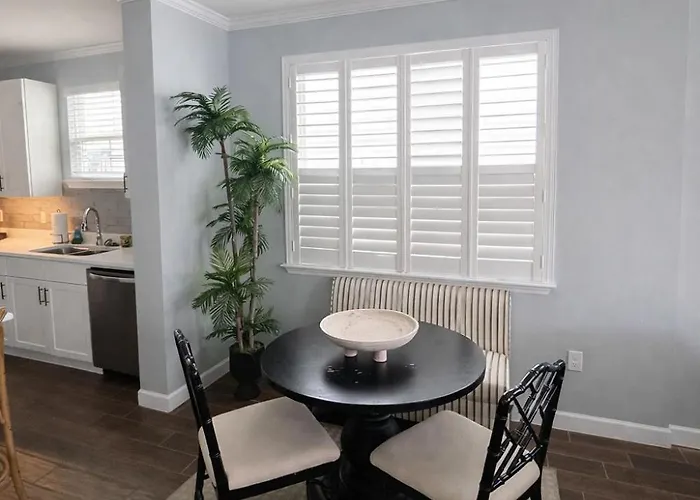 The Retreat-luxurious, Pet-friendly * Pensacola