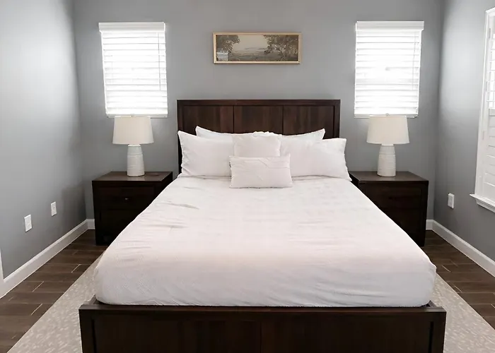 The Retreat-luxurious, Pet-friendly