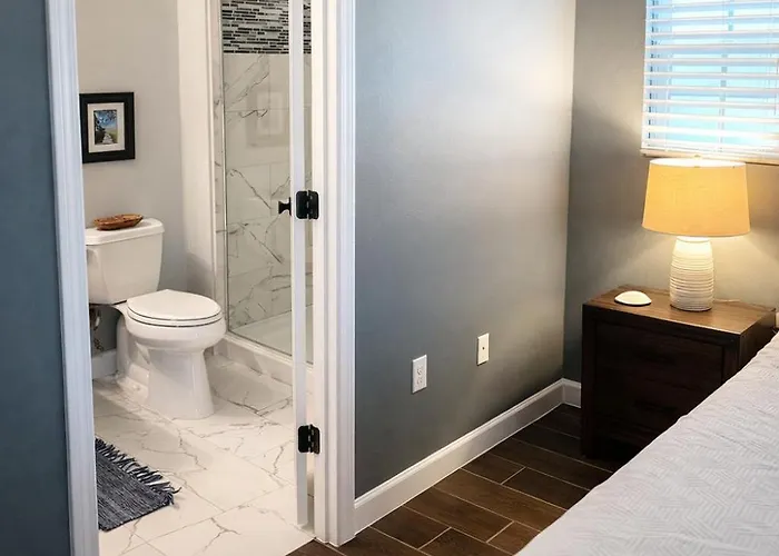 The Retreat-luxurious, Pet-friendly Pensacola